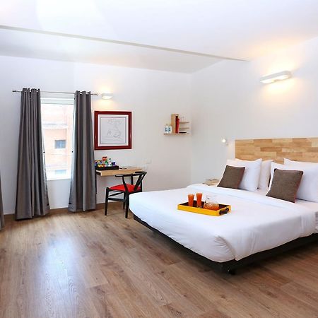 Oyo Townhouse 015 Lajpat Nagar Hotell New Delhi Eksteriør bilde