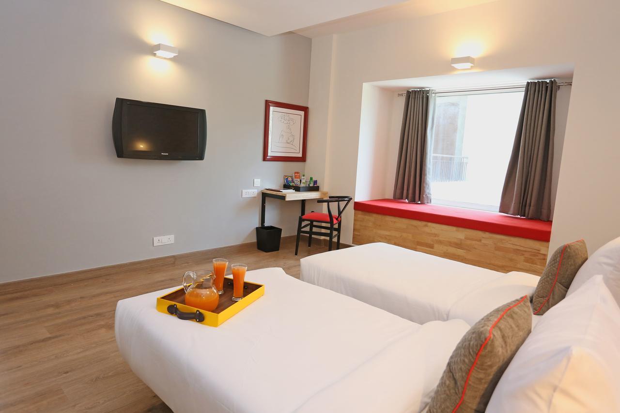 Oyo Townhouse 015 Lajpat Nagar Hotell New Delhi Eksteriør bilde
