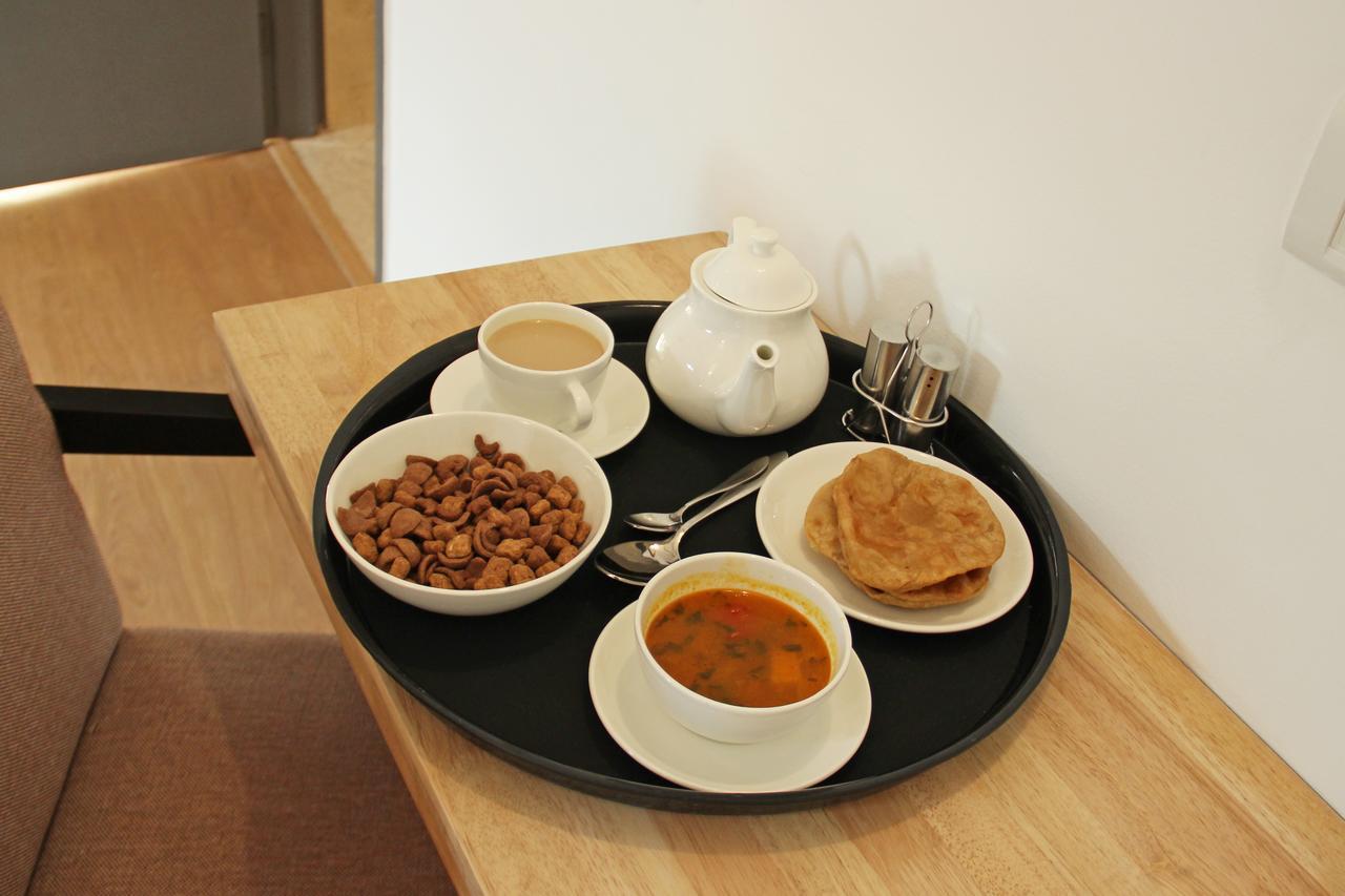 Oyo Townhouse 015 Lajpat Nagar Hotell New Delhi Eksteriør bilde